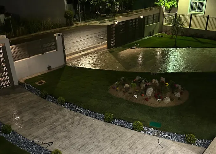 Апартаменты Cozy Gastouni